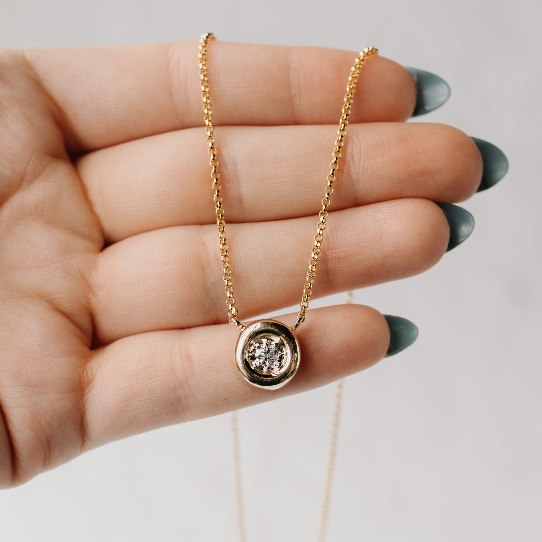 14K Yellow Gold .25ct Diamond Pendant Station Necklace