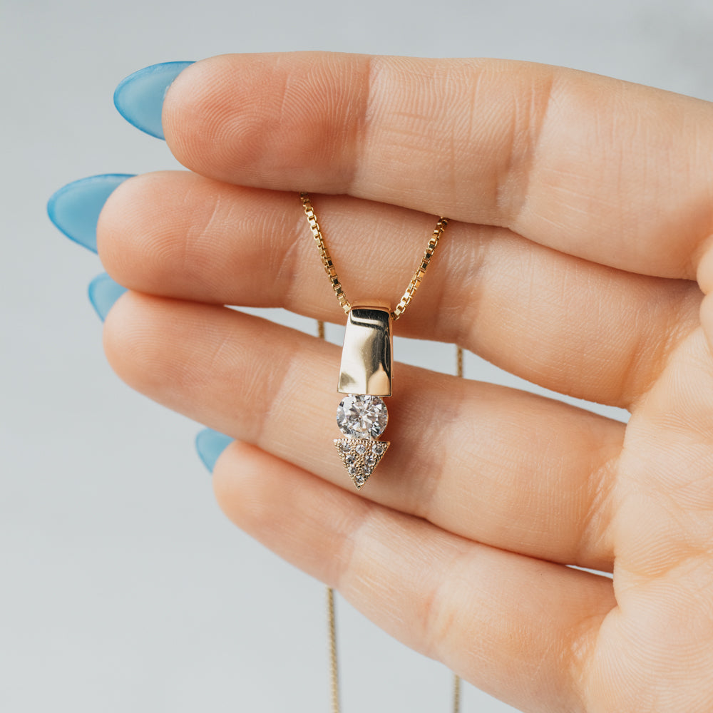 Modern 14K Yellow Gold Arrow Diamond Pendant Necklace