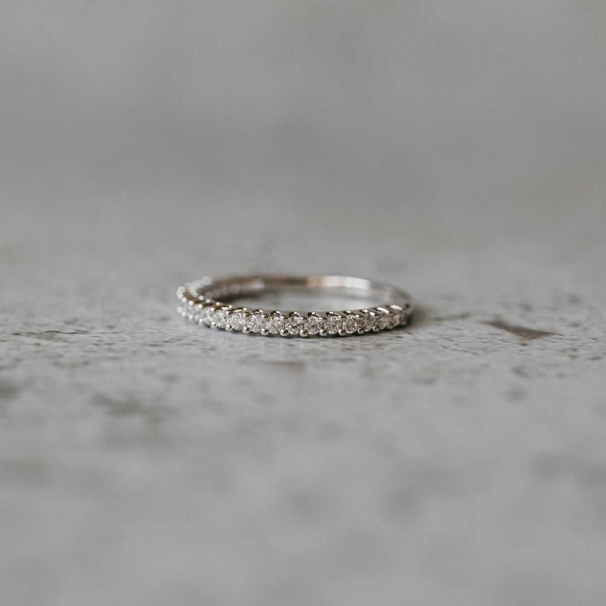 14K White Gold Round Cut 15-Stone Diamond Anniversary Band
