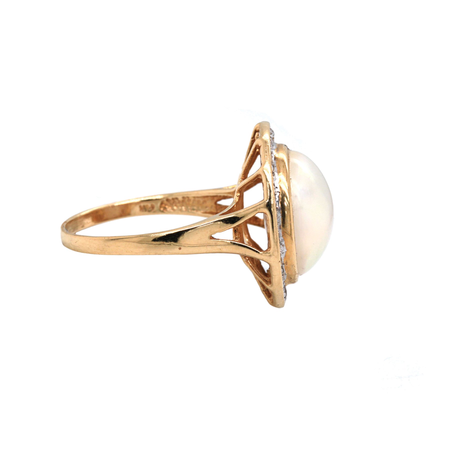 Yellow Gold Mabe Pearl & Diamond Halo Ring